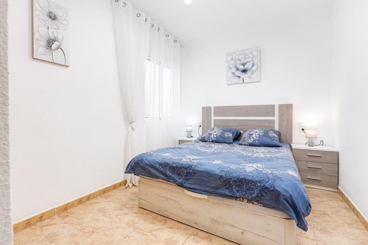 Сomfortable Apartament Caballero De Rodas Torrevieja Exterior photo
