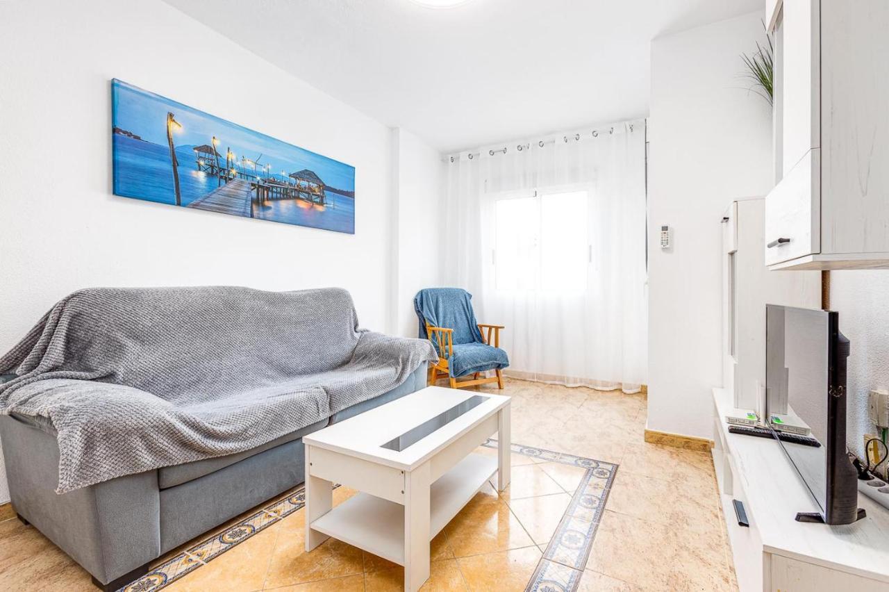 Сomfortable Apartament Caballero De Rodas Torrevieja Exterior photo